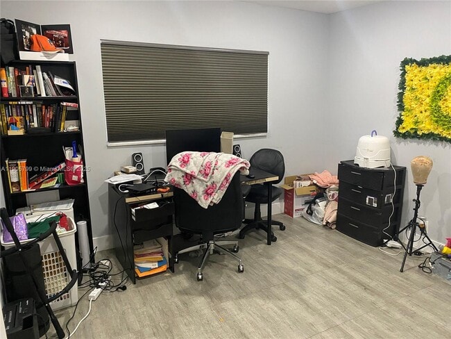 Building Photo - 8400 W Sample Rd