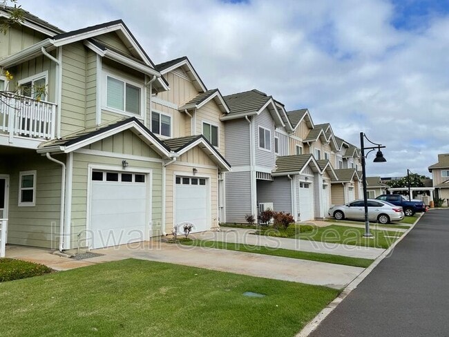 Building Photo - 1155 Kakala St