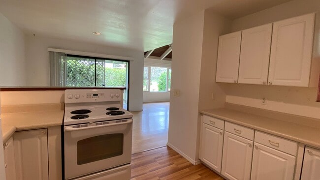 Building Photo - Charming 2-Bedroom 2-Bath plus Bonus Room Home for Rent in Waimea