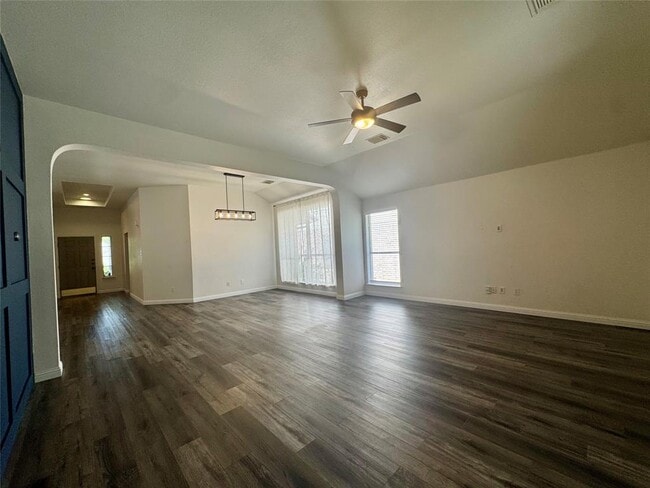 Building Photo - 5615 Taylorcrest Dr