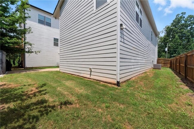 Building Photo - 1470 Norris Pl NW
