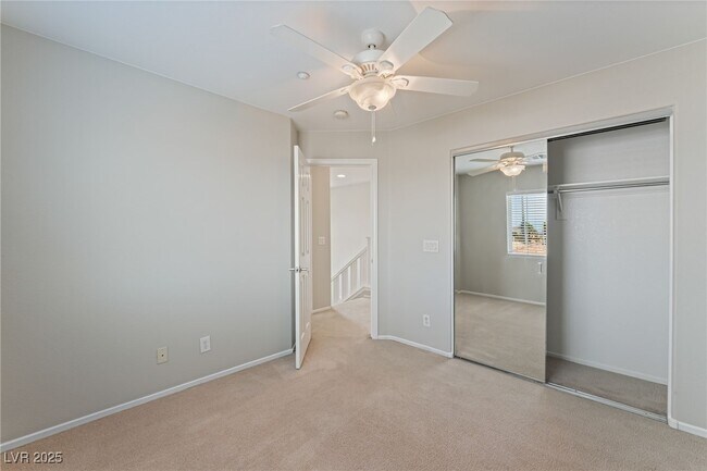 Building Photo - 9164 Enticing Ct