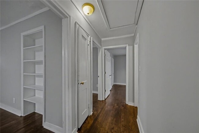 Building Photo - 725 Matilda Pl NW