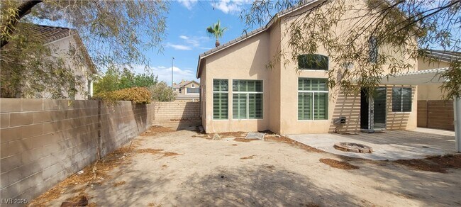 Building Photo - 4774 Willow Glen Dr