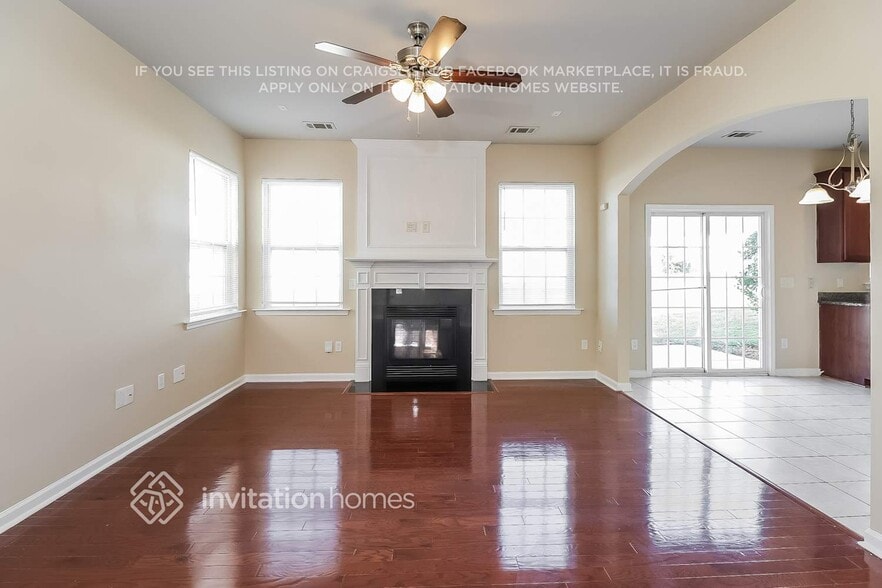 Building Photo - 9738 Turning Wheel Dr