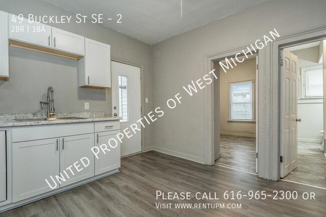 Building Photo - Available Now | 2 Bed, 1 Bath Upper Level ...