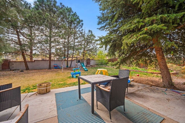 Building Photo - 8112 Old Exchange Dr