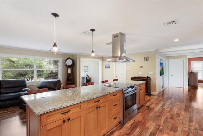 Building Photo - 412 64th St Ct NW