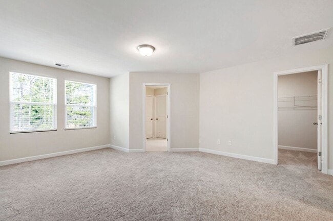 Building Photo - Charming 3BR Townhome in the Sought-After Springvale Community!