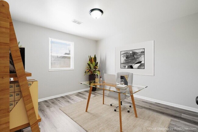 Building Photo - 474 Elsmere St