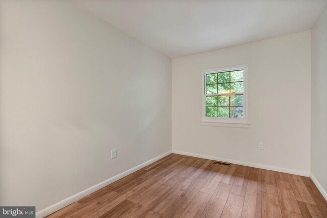 Building Photo - 11330 Headlands Ct