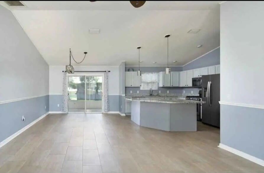 Building Photo - 104 Cherry Blossom Ln