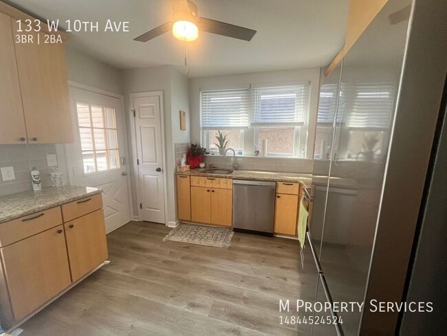 Building Photo - Beautifully Renovated 3 Bedroom, 2 Full Ba...