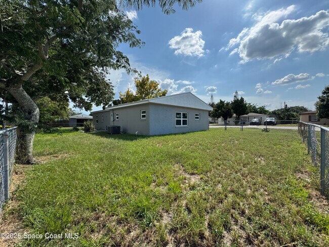 Building Photo - 508 Carolina Ave