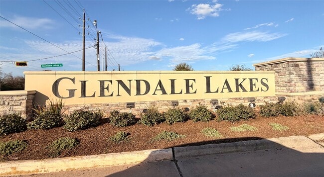 Building Photo - 6807 Bardsdale Ct