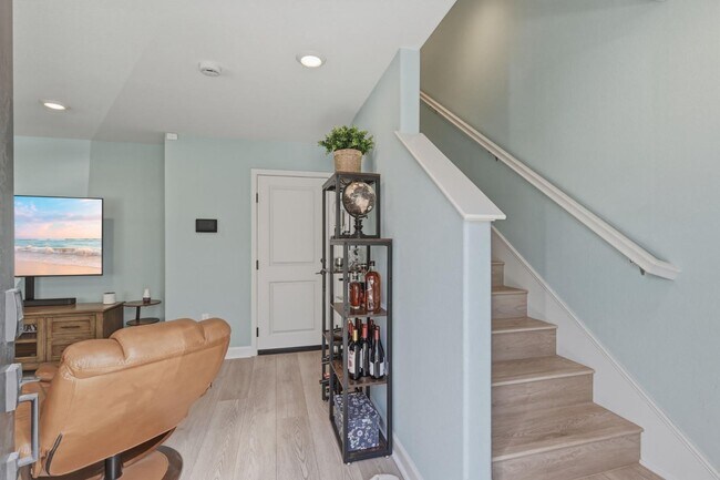 Building Photo - 2081 Acara Cir