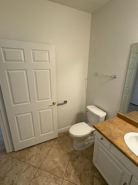 Building Photo - 24909 Madison Ave