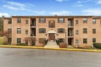 Building Photo - Goshen Valley 2 Bedroom 1 Bathroom Condo Available Now!