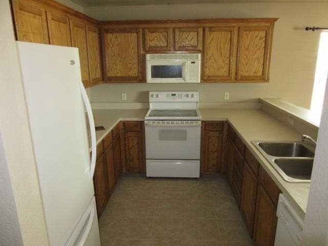 Building Photo - 4526 Cole Dr