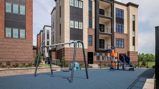 Building Photo - 22188 Webster Pk Ter