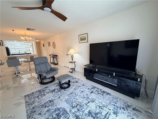 Building Photo - 7050 Nantucket Cir