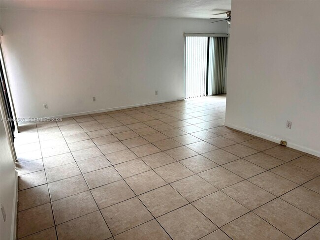 Building Photo - 9112 SW 159th Terrace