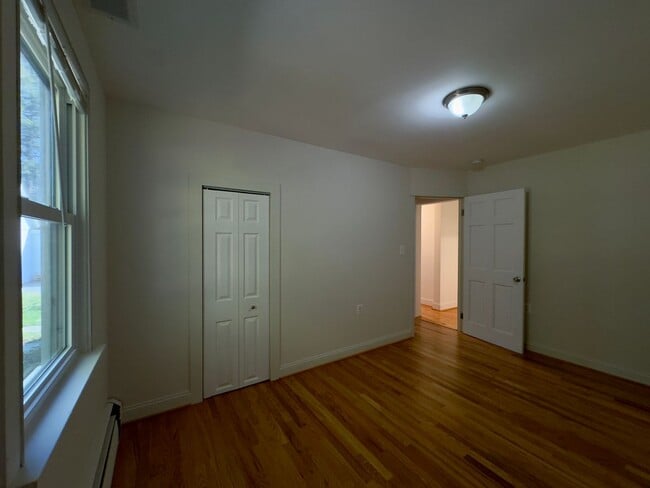 Building Photo - Charming 3 Bedroom/2 Bathroom Home in Spark Glencoe, MD!