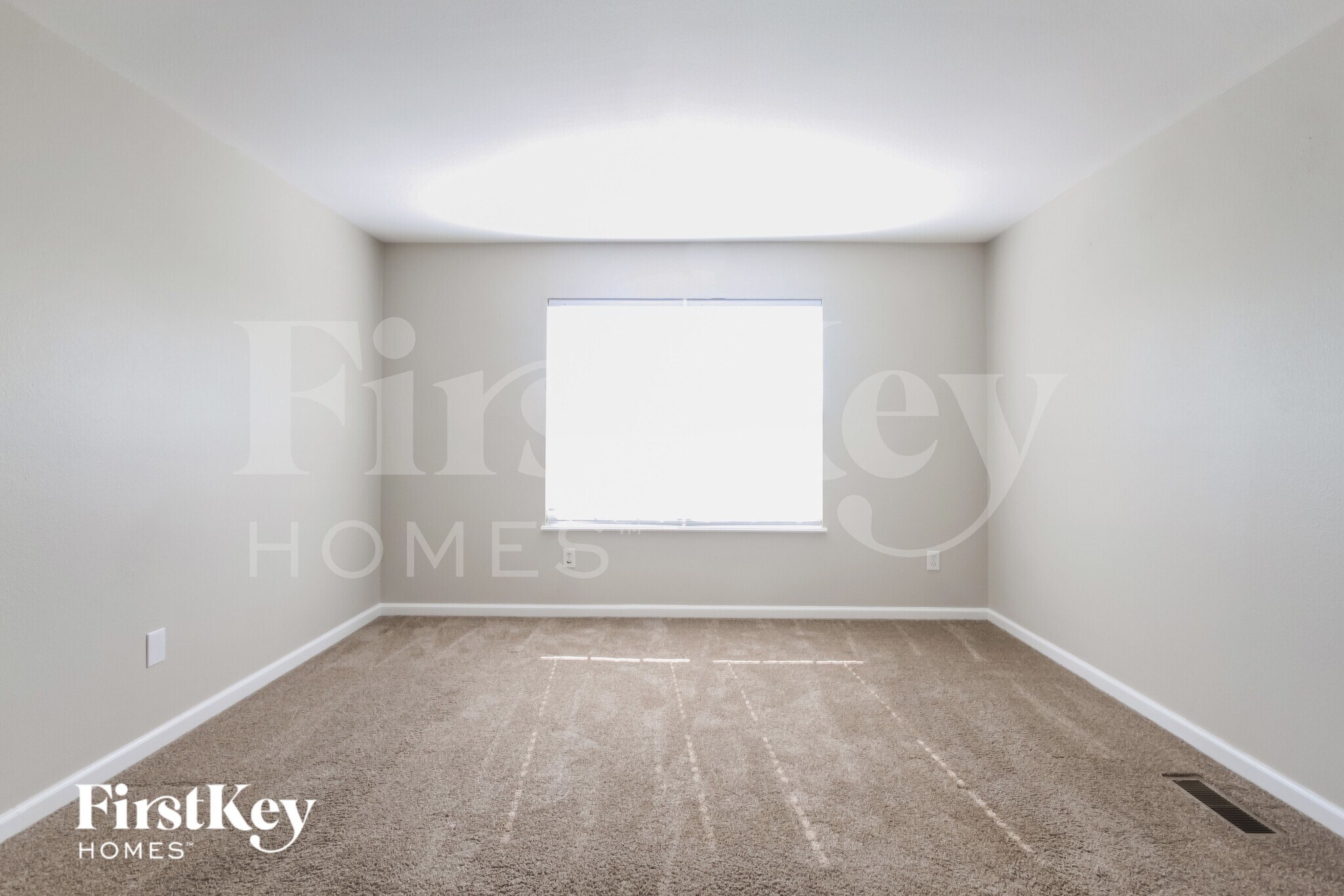 Building Photo - 2814 Rothe Ln
