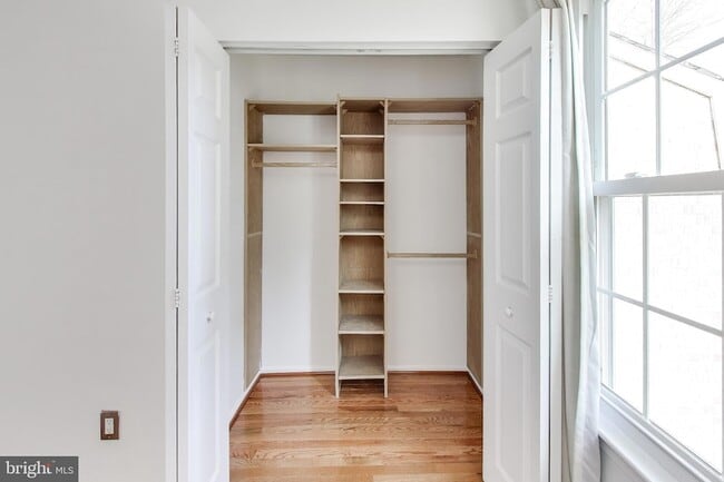 Building Photo - 20210 Maple Leaf Ct