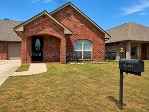 Building Photo - 4713 Castle Bay Cove