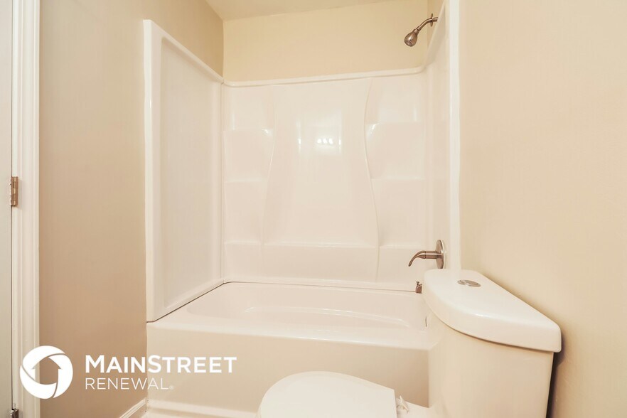 Building Photo - 1022 Brandon Hill Way