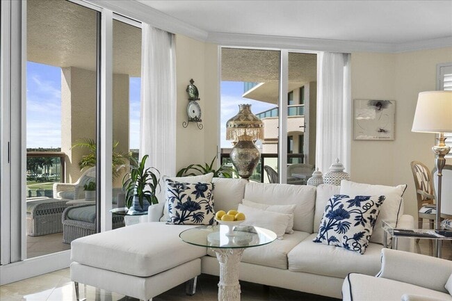 Building Photo - 3620 Gardens Pkwy