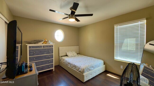 Building Photo - 2234 Avenida del Mar