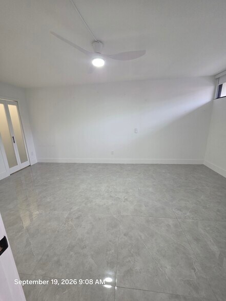 Master bedroom - 6446 Miami Lakes Dr