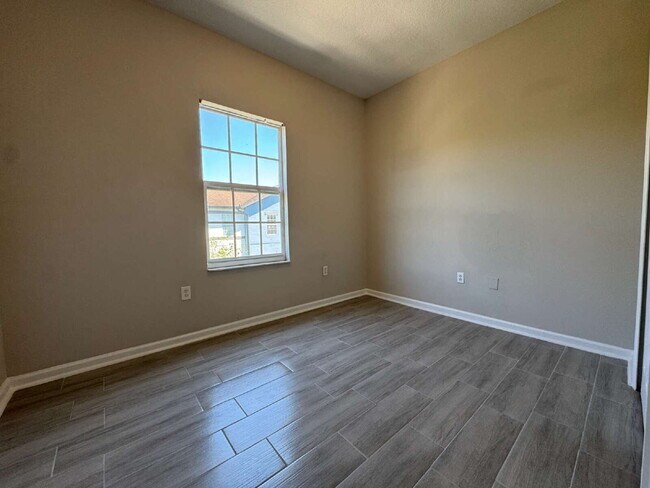 Building Photo - 6066 Gibson Ave