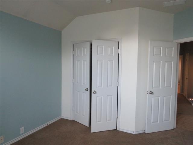 Building Photo - 7585 Ravenhill Dr