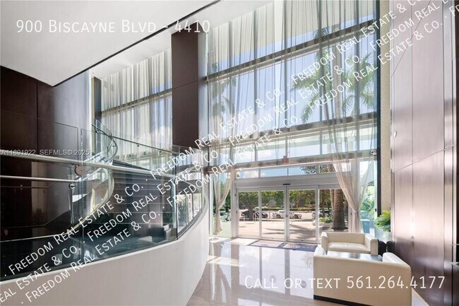 Building Photo - 900 Biscayne Blvd