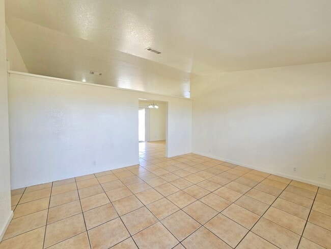 Building Photo - Beautifully Remodeled 3 Bedroom Home in California City!