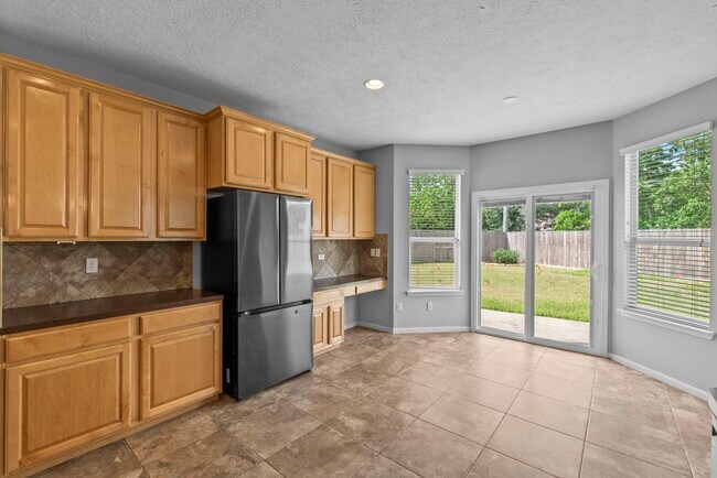 Building Photo - 8206 Point Pendleton Dr
