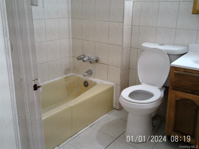 Building Photo - 745 E 83rd St