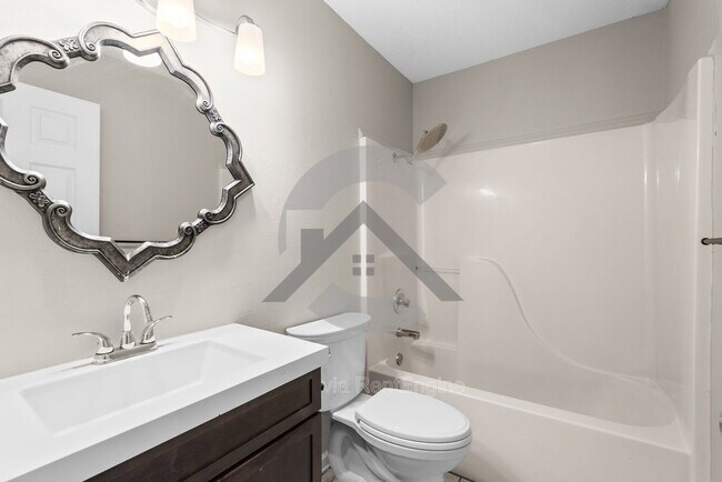 Building Photo - 3970 Gabrial Dr