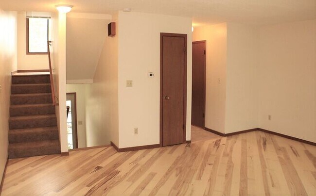 Building Photo - $1,475 | 2 Bedroom + Bonus Room, 1.5 Bathroom Town Home | No Pets | Available for July 1st, 2026 ...