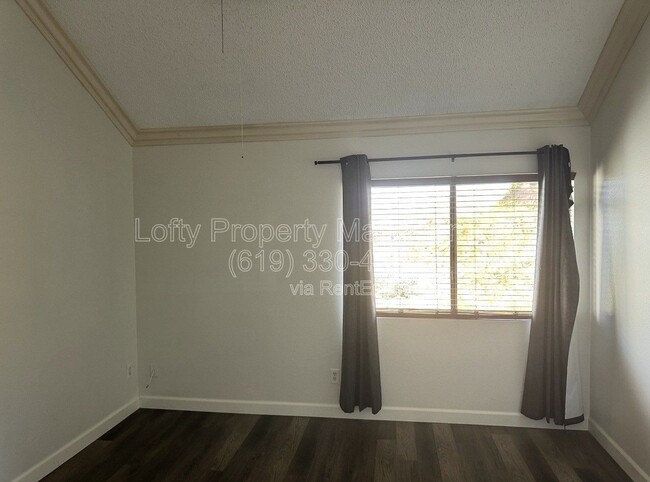 Building Photo - 4629 Villas Ct