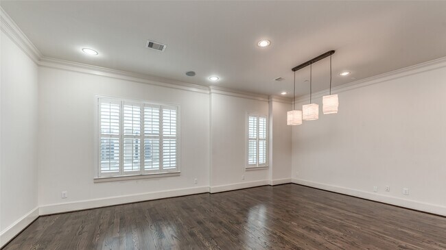 Building Photo - 4031 Bellefontaine St