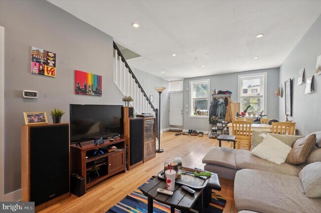 Primary Photo - 1126 S 15th St