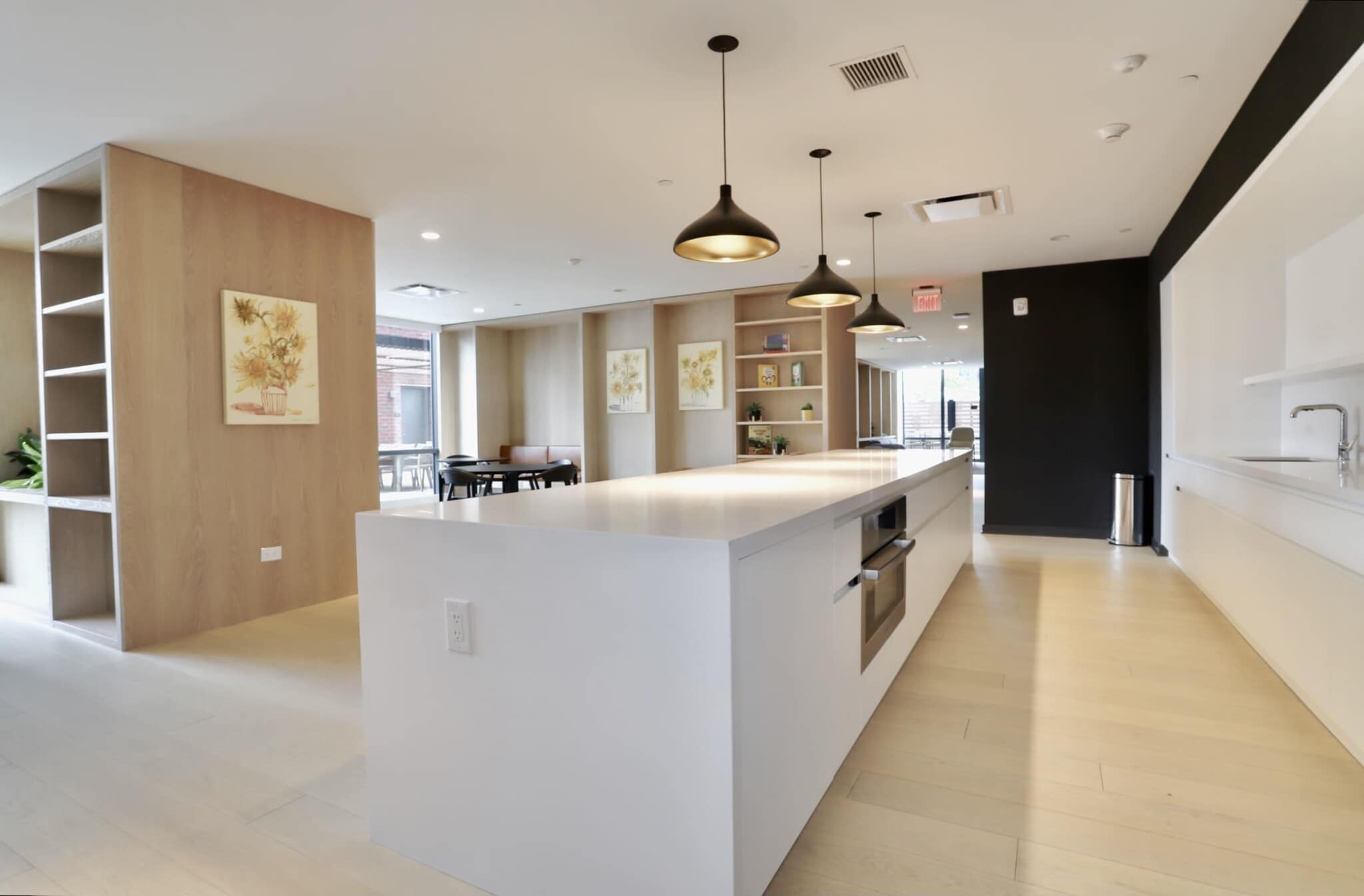 Building Photo - 151 Bay St