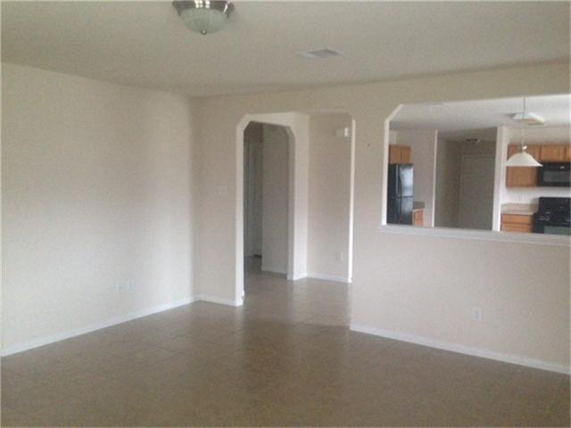 Building Photo - 18303 Barkers Green Way