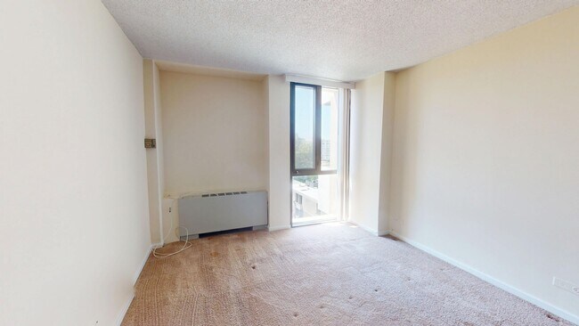 Building Photo - 300 M St SW