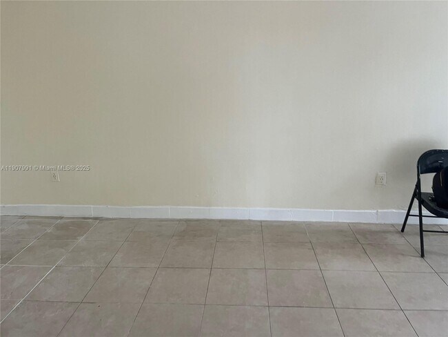 Building Photo - 15812 NW 39th Ct