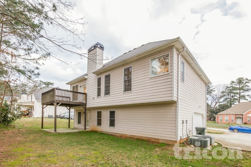 Building Photo - 605 Kaylins Ct SW